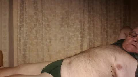 Snapshot of guyboy73 chatting on September 12, 2:46 am guyboy73 online show from September 12, 2:46 am