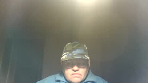 Snapshot of guyboy73 chatting on October 13, 3:41 am guyboy73 online show from October 13, 3:41 am
