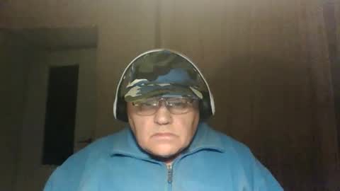 Snapshot of guyboy73 chatting on October 11, 2:16 am guyboy73 online show from October 11, 2:16 am
