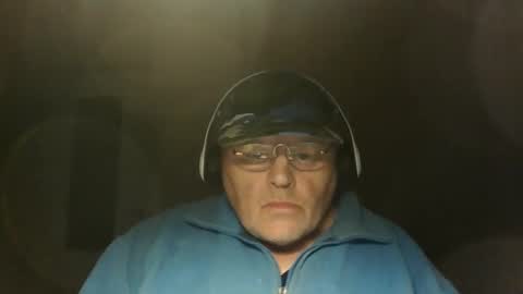 Snapshot of guyboy73 chatting on September 29, 6:51 pm guyboy73 online show from September 29, 6:51 pm