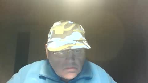 Snapshot of guyboy73 chatting on October 14, 3:42 am guyboy73 online show from October 14, 3:42 am