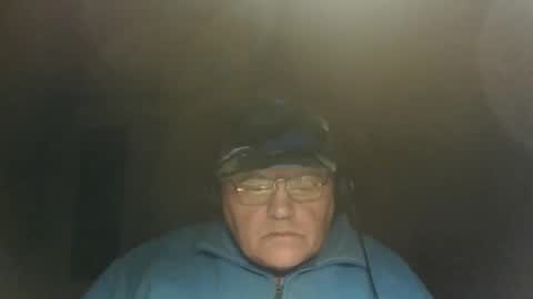 Snapshot of guyboy73 chatting on October 6, 9:54 pm guyboy73 online show from October 6, 9:54 pm