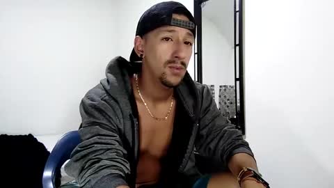 Snapshot of guykarim chatting on January 12, 5:13 am karim online show from January 12, 5:13 am