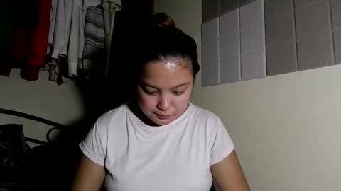 Im Gwyneth From Philippines pinkheart69 online show from April 29, 11:15 am