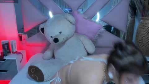 Snapshot of gyal_8_ chatting on September 27, 4:32 am gyal_8_ online show from September 27, 4:32 am