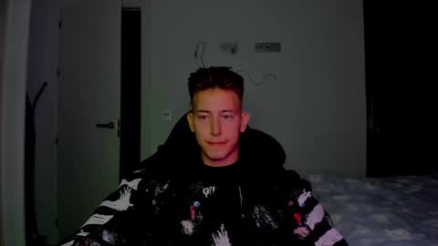 Oliver online show from February 21, 7:28 pm