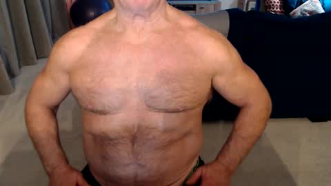 Snapshot of gymguyuk28 chatting on January 13, 6:59 pm Gymguy online show from January 13, 6:59 pm
