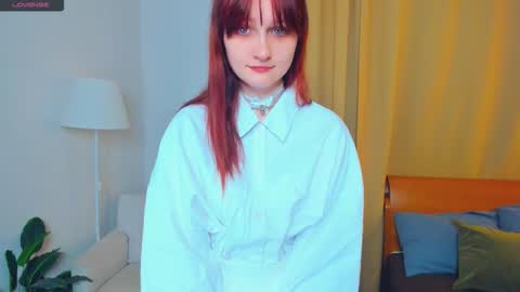 Kelly  Lilly online show from October 28, 7:04 pm