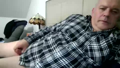 Snapshot of haggisstop chatting on September 15, 8:32 pm haggisstop online show from September 15, 8:32 pm