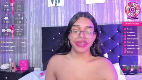 hailey_johnsonn online show from September 22, 3:38 pm