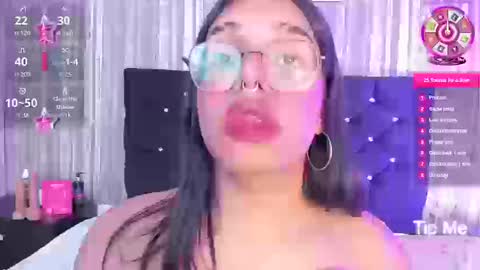 hailey_johnsonn online show from September 23, 4:34 pm