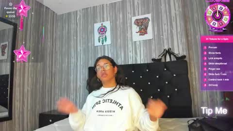 hailey_johnsonn online show from September 26, 12:02 pm