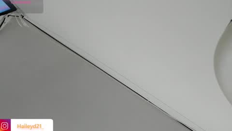 Hailey online show from February 3, 1:46 am