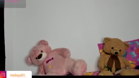 Hailey online show from January 9, 11:32 pm