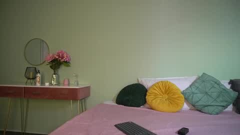 Hailey online show from March 10, 11:01 am