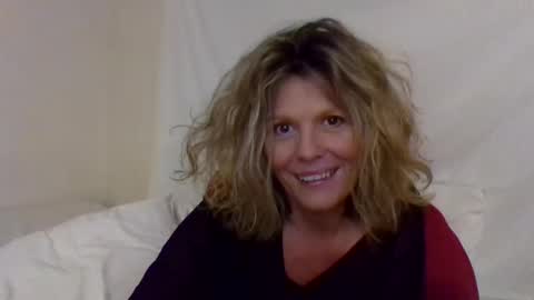 Hailey online show from February 10, 2:52 am