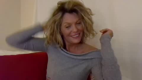 Hailey online show from January 21, 3:37 am