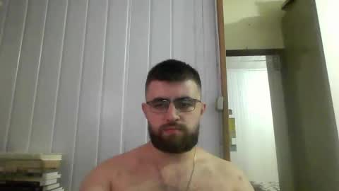 Snapshot of hairy_man_69_ chatting on December 30, 10:12 pm horny online show from December 30, 10:12 pm