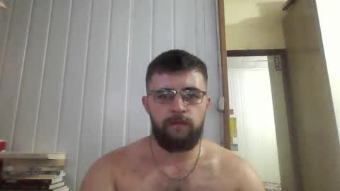 Snapshot of hairy_man_69_ chatting on February 12, 1:09 am horny online show from February 12, 1:09 am