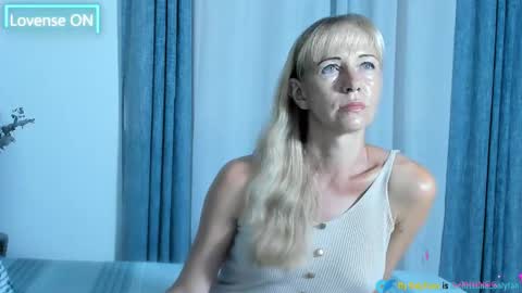 Christine -  online show from October 25, 12:17 pm