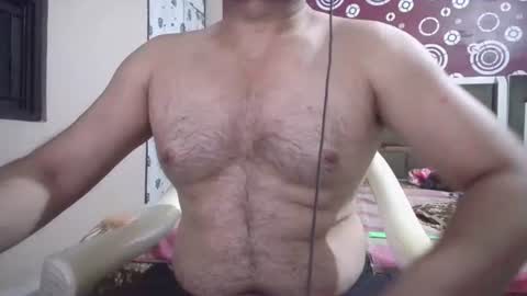 Hairyguy121 online show from November 7, 6:10 pm