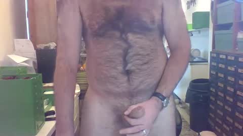 hairyhairybear123 online show from December 4, 9:12 am