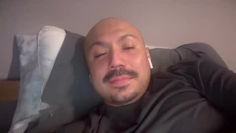 Snapshot of hairyman30000 chatting on March 12, 2:41 am hairyman30000 online show from March 12, 2:41 am