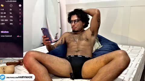 Snapshot of hairyshort chatting on September 24, 8:48 pm hairy and short online show from September 24, 8:48 pm