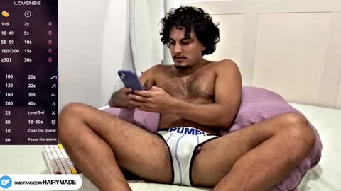 Snapshot of hairyshort chatting on October 4, 2:31 am hairy and short online show from October 4, 2:31 am