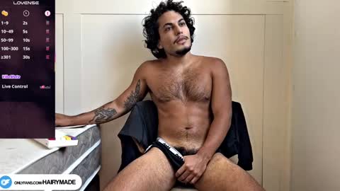 Snapshot of hairyshort chatting on October 25, 1:11 pm hairy and short online show from October 25, 1:11 pm