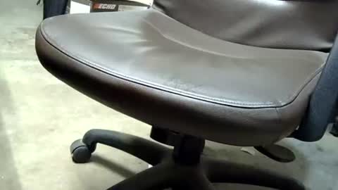 Snapshot of hairysmallfat chatting on February 26, 4:05 pm hairysmallfat online show from February 26, 4:05 pm