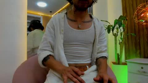 Hal Steed online show from April 11, 8:24 pm