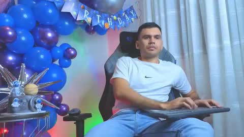 hamiltong12 online show from March 7, 12:54 am