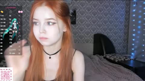 Tori and Asuna online show from April 3, 9:16 am