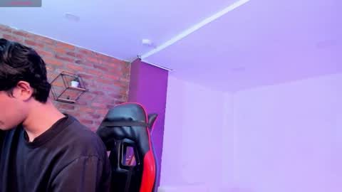 leonardfarrucknick and otis online show from March 27, 12:17 pm