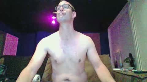 handsomeguy4ever online show from December 13, 10:38 pm