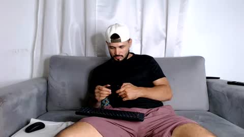 Handsomen online show from August 6, 2:31 am