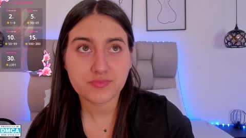 hanna__evans_ online show from February 27, 11:14 am