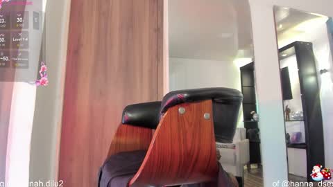 hannah dilau  online show from February 24, 2:53 pm