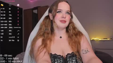 hanna montanas online show from October 31, 8:42 pm