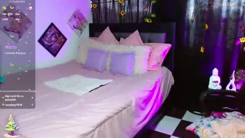 hannaagt online show from December 13, 7:53 pm