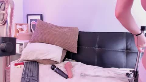 Hannaa online show from October 24, 9:15 pm