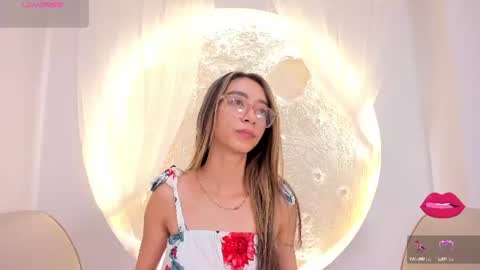 Hanna Carttier online show from June 17, 12:21 pm