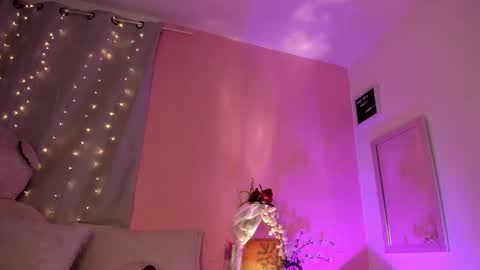 hannacruzsj online show from March 7, 6:35 am