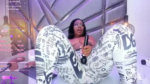 hannagatess1 online show from September 24, 2:07 am