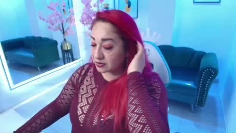 Hannah  online show from January 9, 8:03 pm