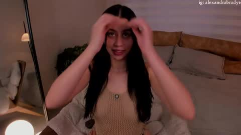 Hannah online show from October 14, 9:40 pm