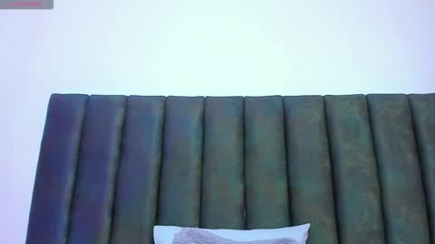 Hannah Miller online show from March 4, 3:53 pm