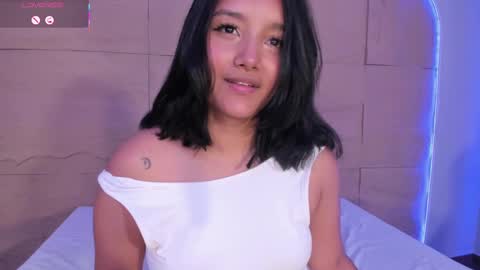 Snapshot of hannahmonttgomery chatting on September 26, 6:49 pm hannahmonttgomery Help me reach 100 Hands up online show from September 26, 6:49 pm