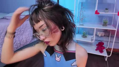 Hannah online show from February 16, 12:36 pm